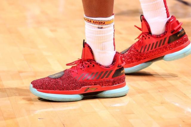 热身赛-中国男篮不敌西甲球队 廖三宁16分